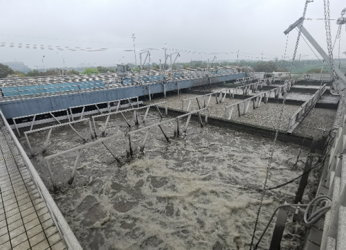 生物绳填料是怎么处理污泥回流的？